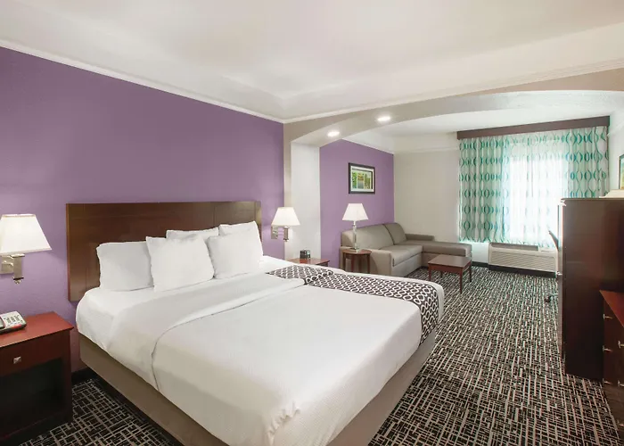 La Quinta By Wyndham Mansfield Tx