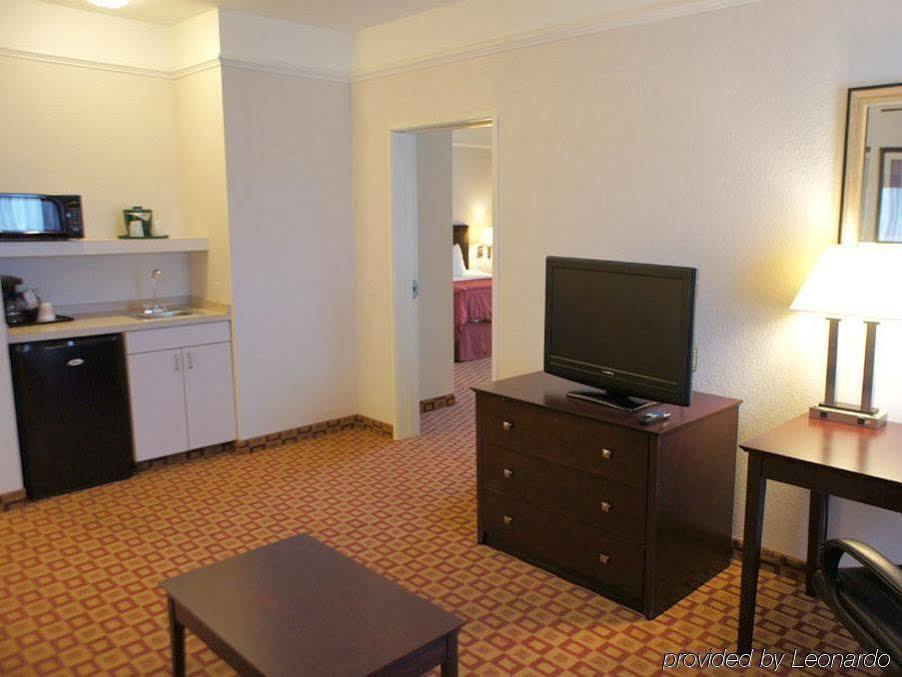 La Quinta By Wyndham Tx Hotel Mansfield